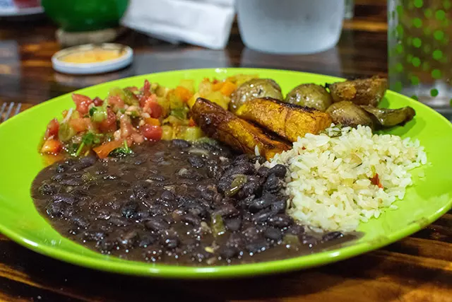 Vegetarian casado in Costa Rica